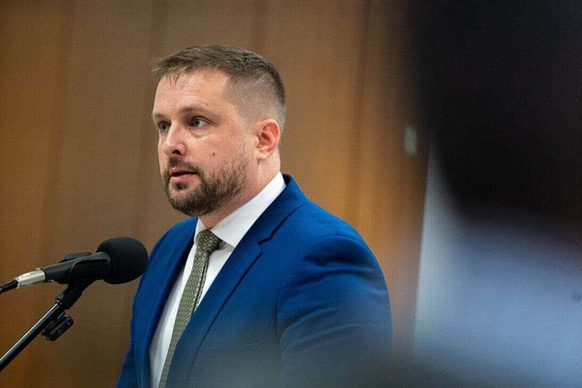 Sestry a pôrodné asistentky dostanú v 2026 príspevok 250 eur mesačne