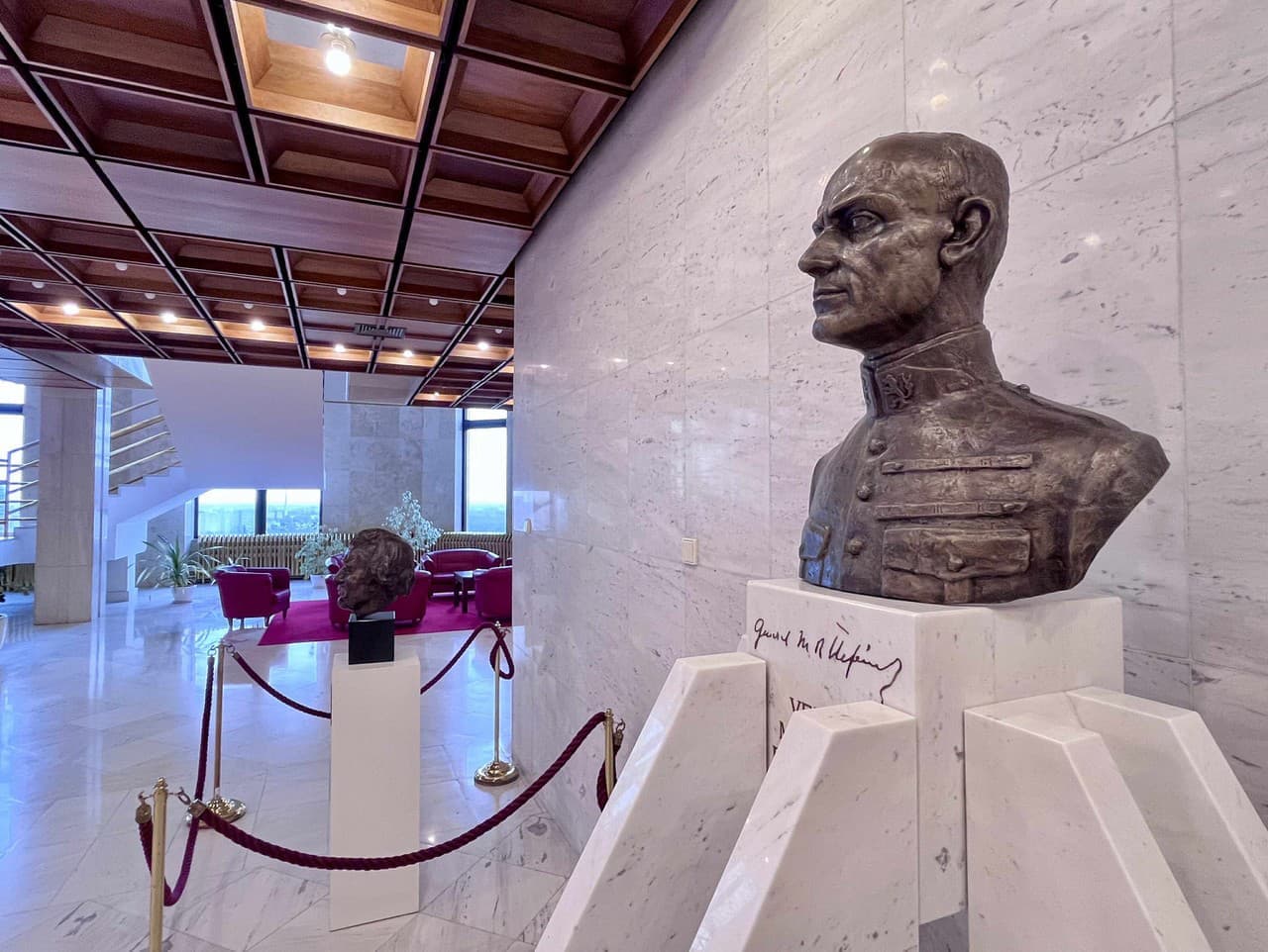 Parlament pokračuje v diskusii o transformácii Úradu na ochranu oznamovateľov