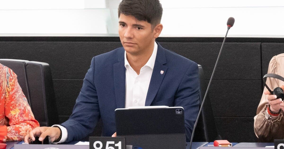 Štvrtina europoslancov hlasujúcich za Rusko sú Slováci