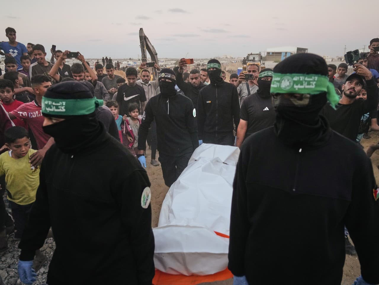 Hamas plánuje odovzdanie telá ďalších dvoch rukojemníkov