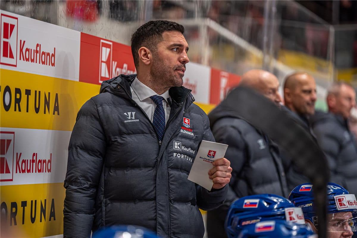 Slovenskí hokejoví reprezentanti do 20 rokov otvorili turnaj prehrou