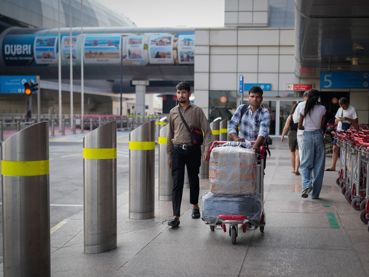 Ceny leteniek z Dubaja dosahujú astronomické výšky