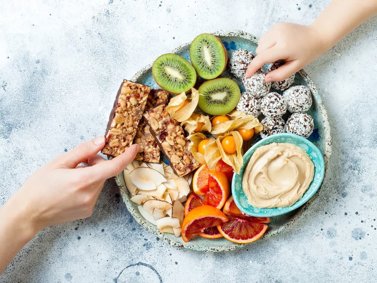 Zdravé snacky bez cukru: Kľúč k udržaniu váhy a zdravia