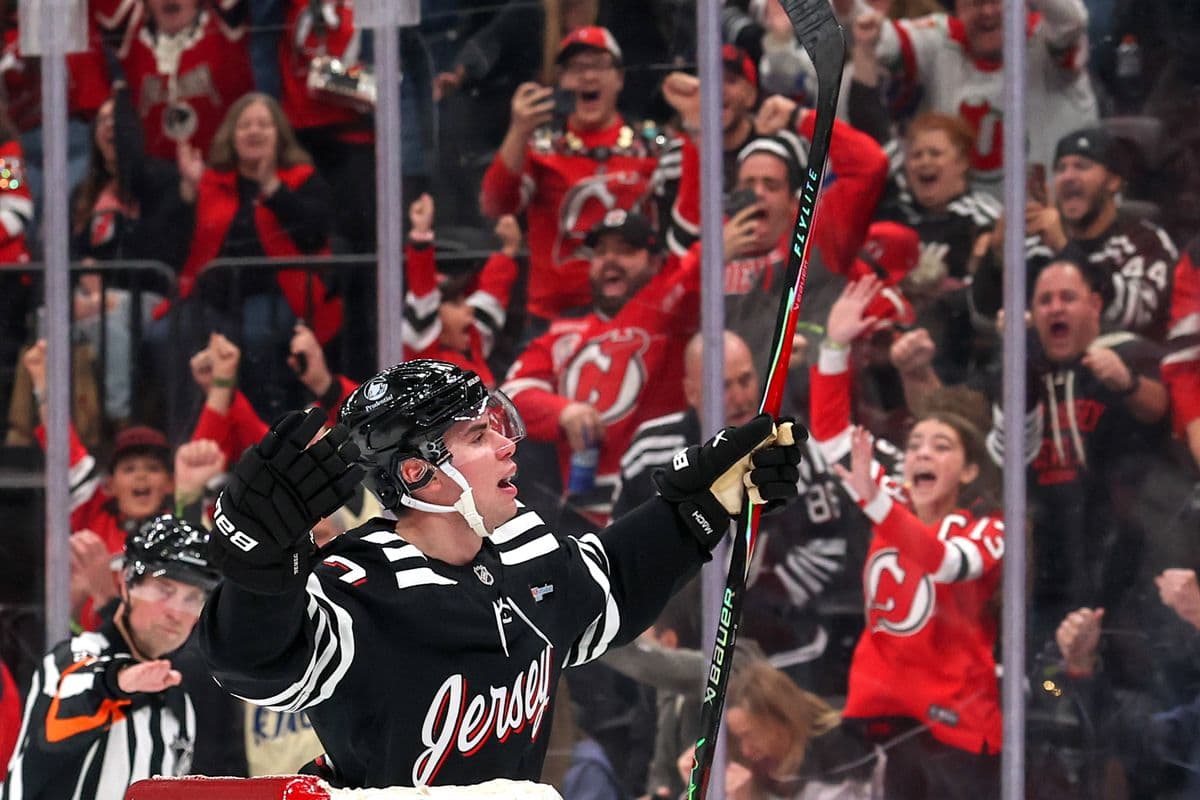 Šimon Nemec na ceste za rekordom v NHL: Historické momenty v predĺžení