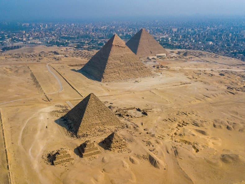 Objav tajného vodného kanála mení pohľad na stavbu pyramíd v Gíze