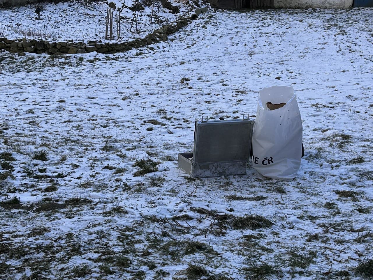 Brutálna vražda na Strakonicku: Polícia pátra po chýbajúcej časti tela