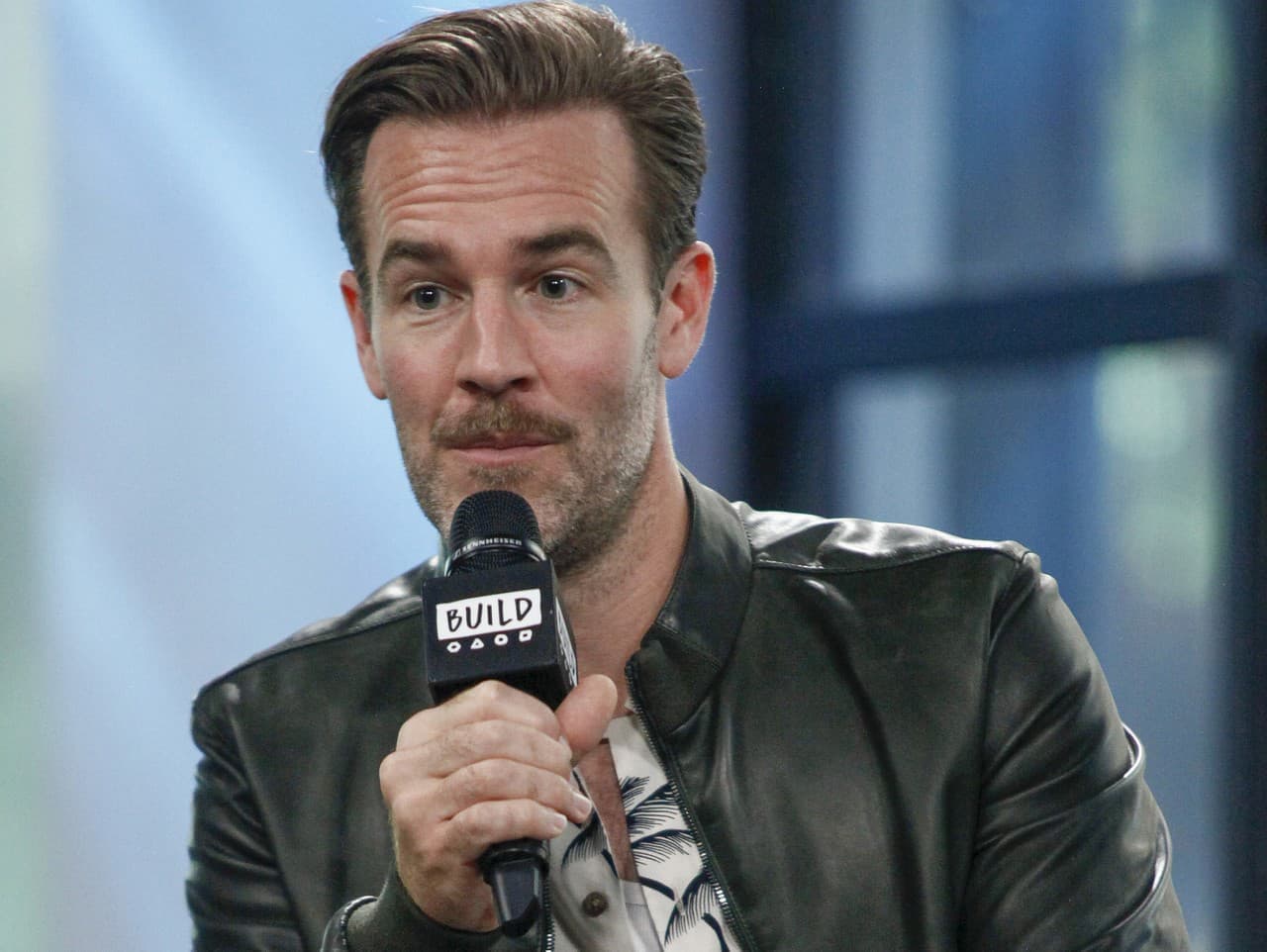 James Van Der Beek bojuje s rakovinou, fanúšikov potešil úsmevom