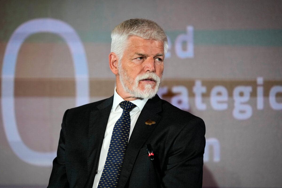 Babišov konflikt záujmov ohrozuje eurofondy, varuje český prezident