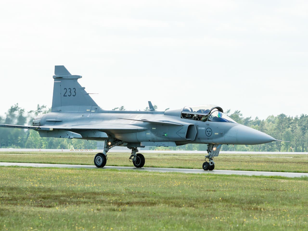 Maďarsko posilní obranu: Nové stíhačky JAS 39 Gripen