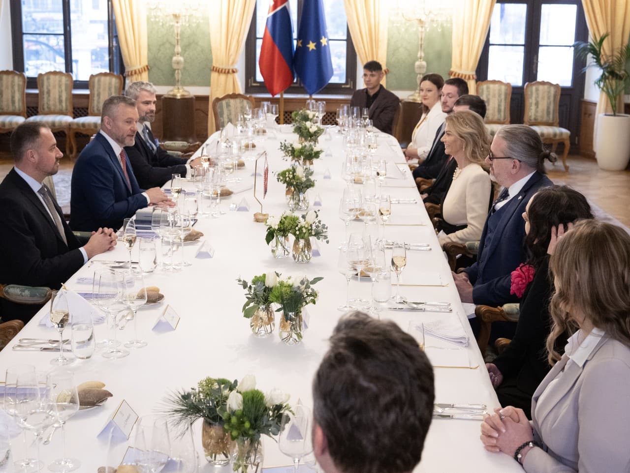 Prezident Pellegrini volá po aktívnejšej slovenskej diplomacii