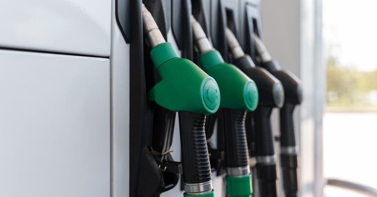 Na poľskej pumpe došlo k vážnemu omylu: Benzín s naftou spôsobuje chaos