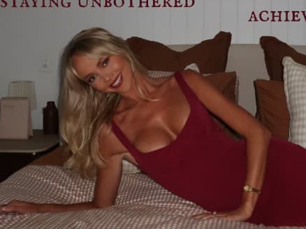 Modelka Annie Knight skončila v nemocnici po extrémnej výzve