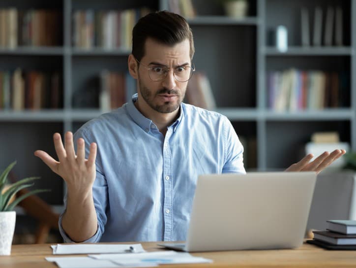 Bizarné pravidlo: Zamestnanci musia hlásiť každú prestávku