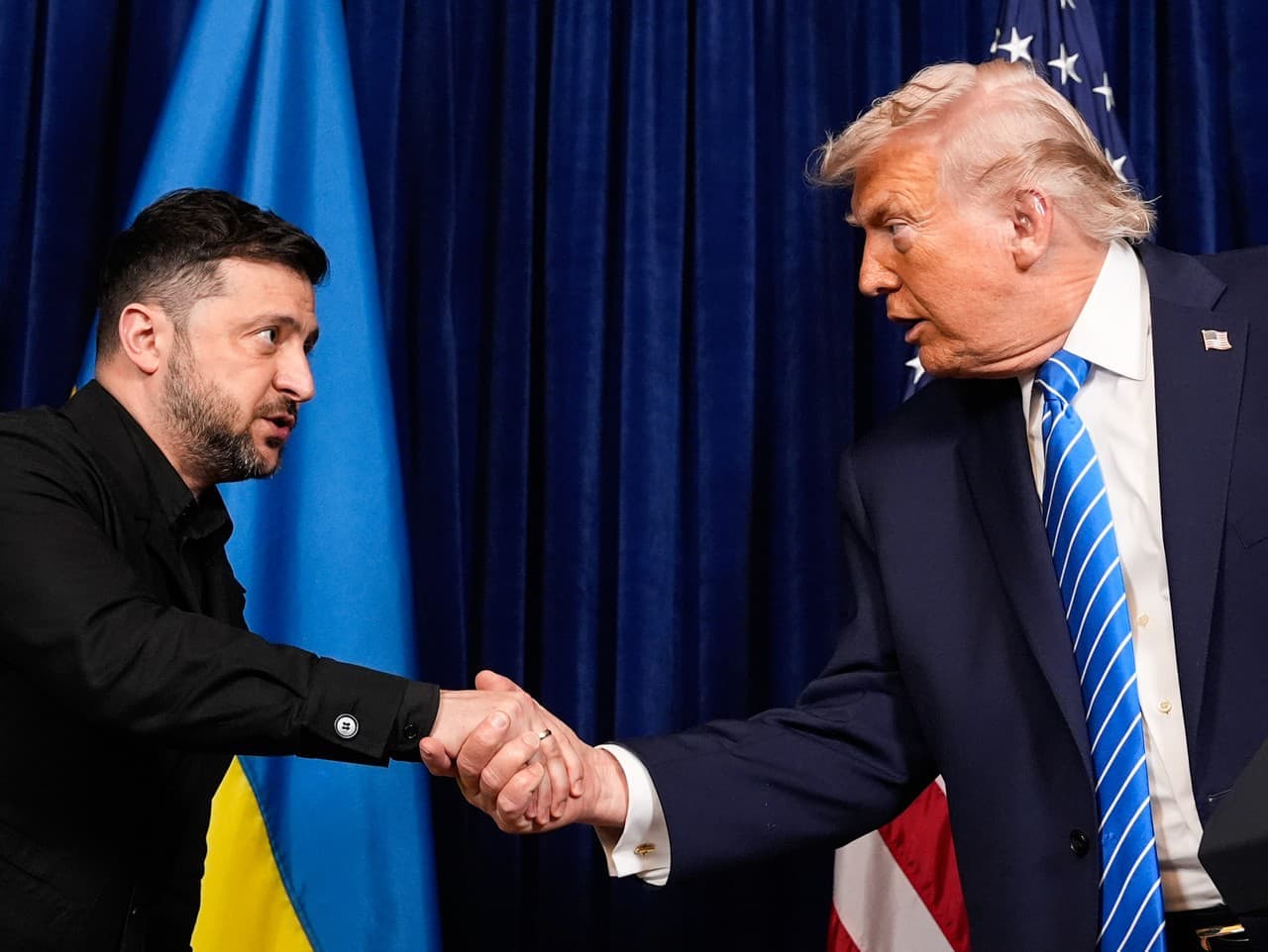 Trump čelí nedostatku rakiet, Ukrajina môže ponúknuť pomoc