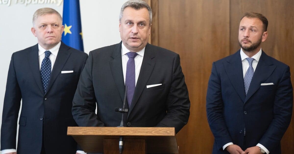 Majetkové priznania slovenských politikov za rok 2024: Kto zarobil najviac?