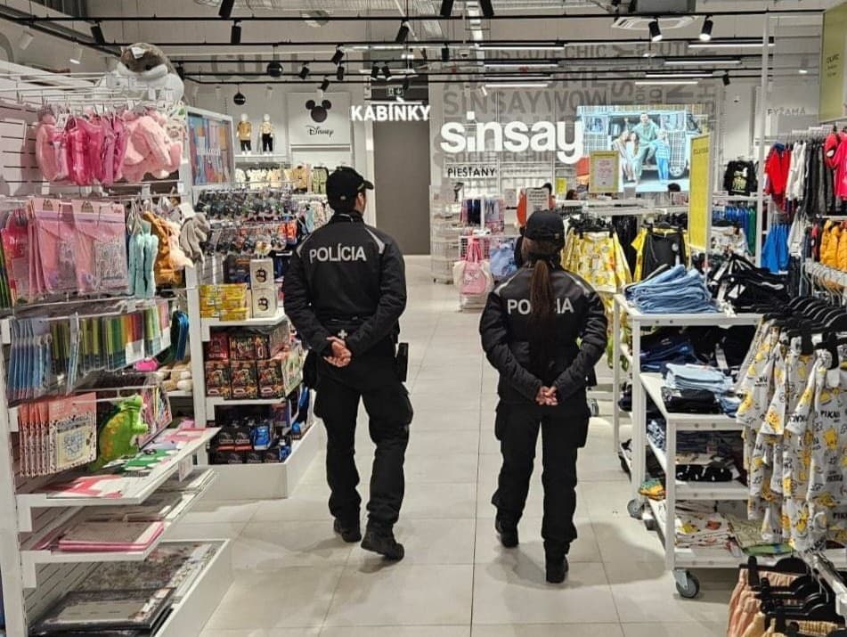 Polícia v Trnave zrealizovala bezpečnostnú akciu v obchodoch