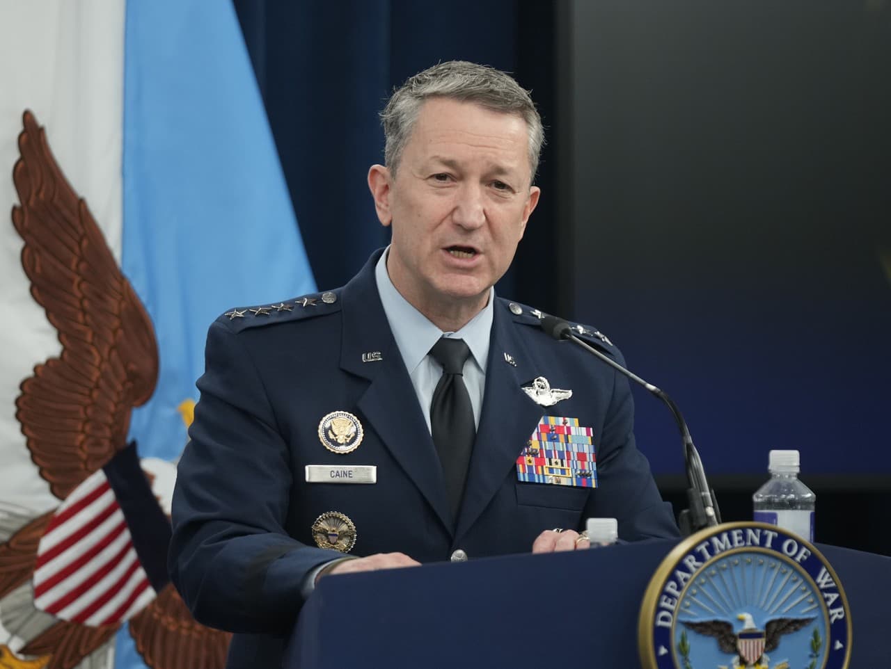 Vzdušná nadvláda USA a Izraela nad Iránom: Generál Caine odhaľuje detaily