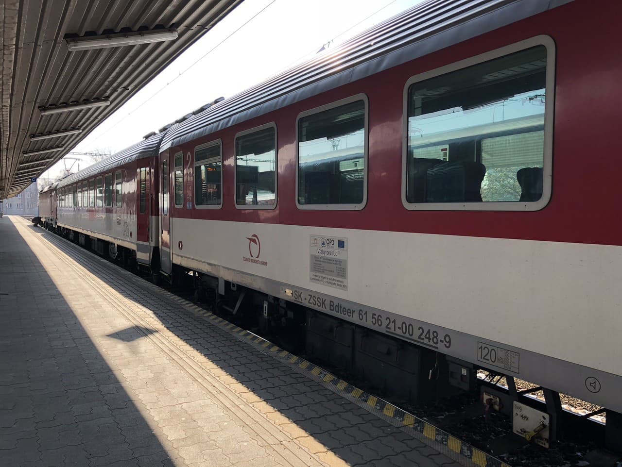 Cestujúci sa vracajú domov: Vlaky ZSSK sú takmer plné