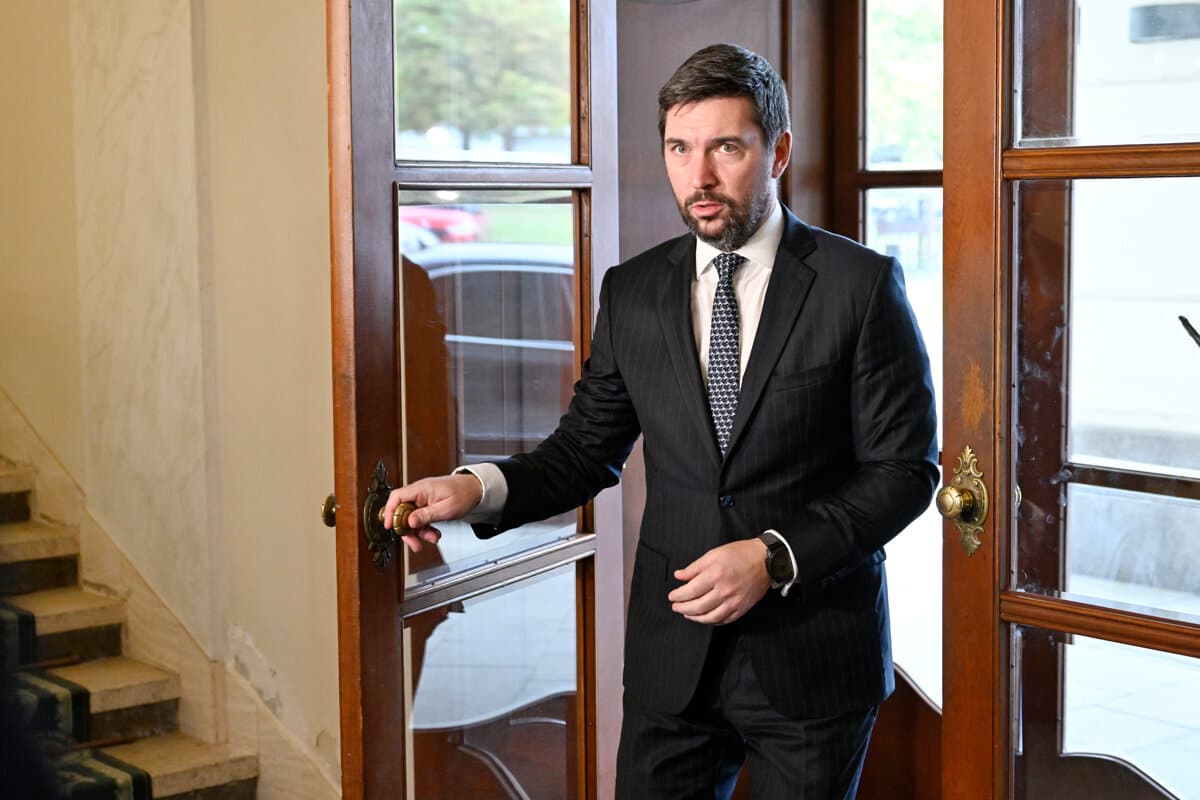 Takáč kritizuje uhlíkovú neutralitu a systém ETS2