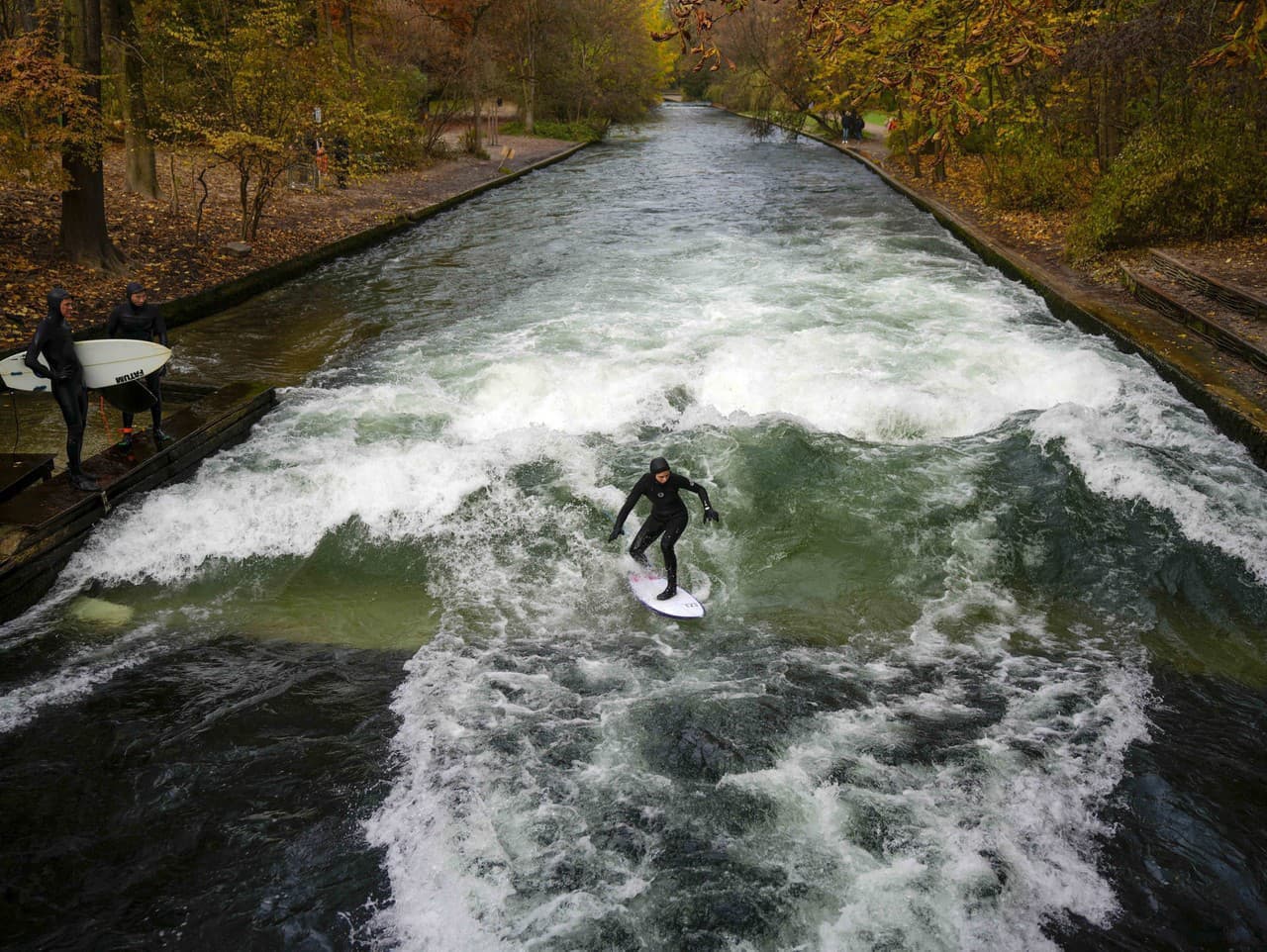 Mníchov prišiel o surferskú vlnu, príčina zatiaľ neznáma