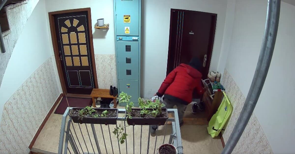 Nezvyčajné krádeže v Rožňave: Topánky miznú z bytoviek