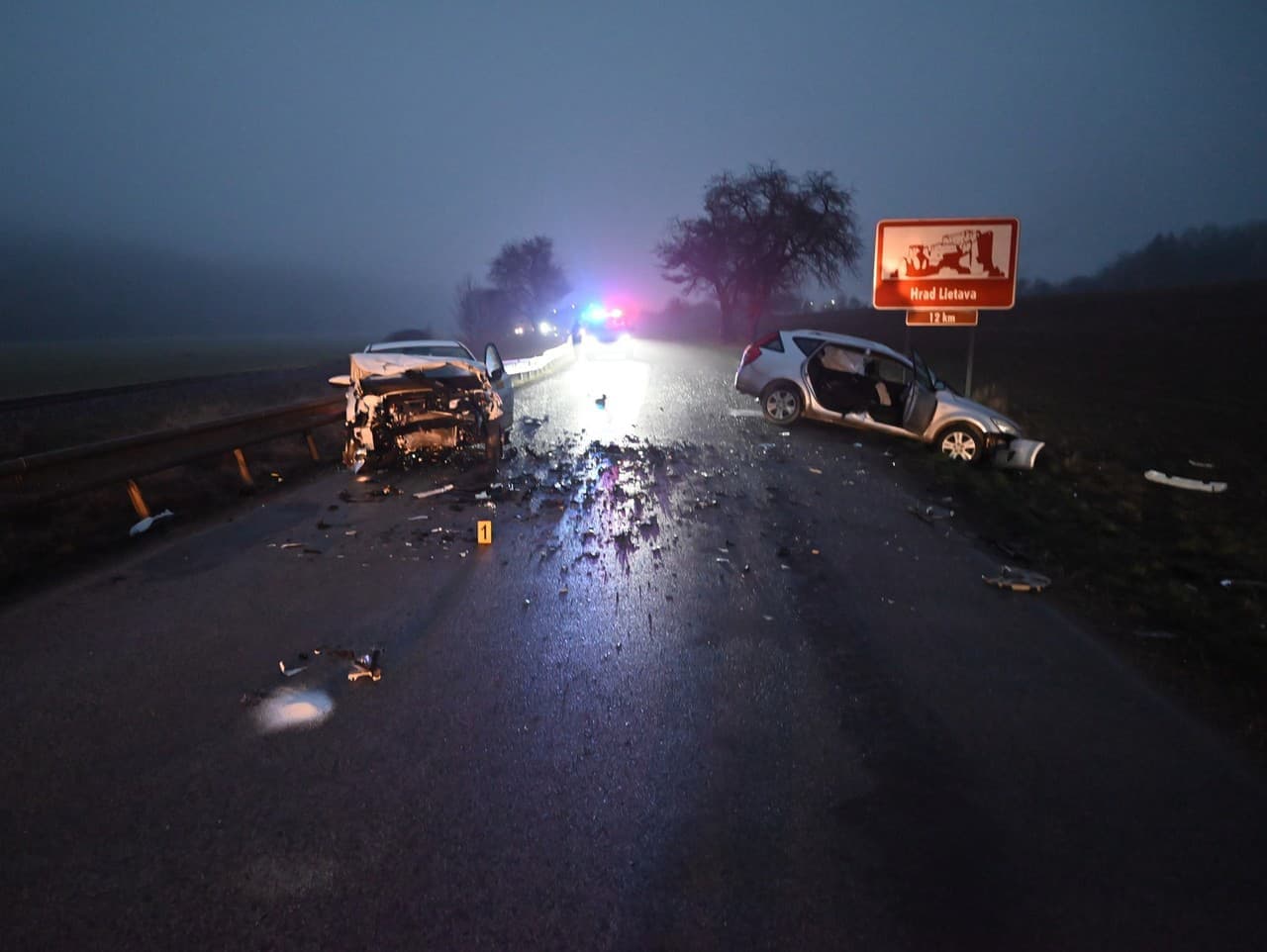 Dopravná nehoda v Zbyňove si vyžiadala dvoch zranených