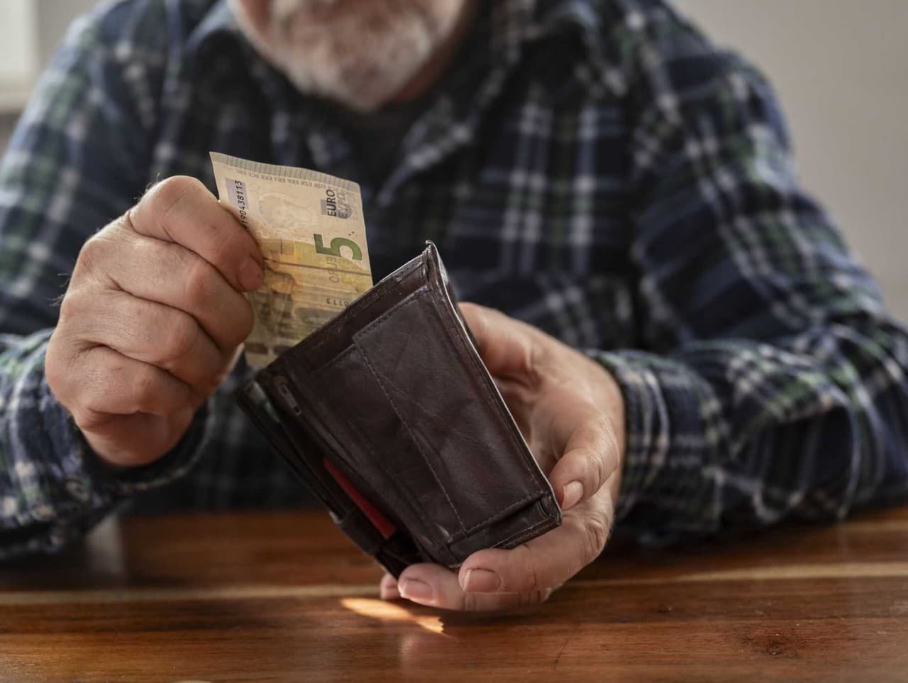 Dôchodky sa v roku 2026 zvýšia: Čo očakávať?