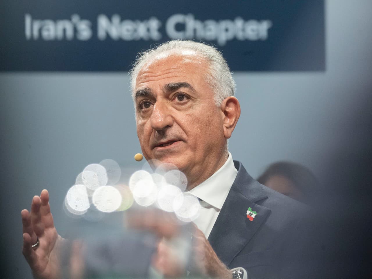 Syn posledného iránskeho šacha sa ponúka za vodcu krajiny