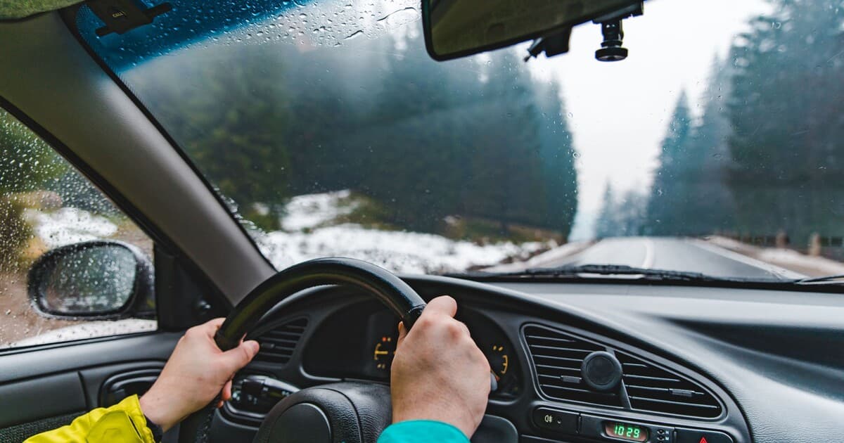 Chyba vodičov: Prečo by ste nemali zapínať vnútornú cirkuláciu vzduchu