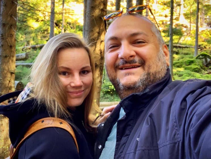 Vdova po Hezuckom čelí kritike za dovolenku na Novom Zélande