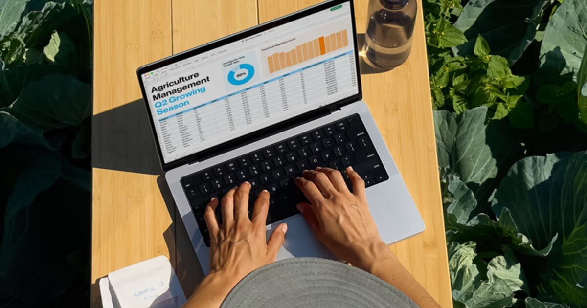 Apple plánuje lacnejší MacBook s čipom z iPhonu