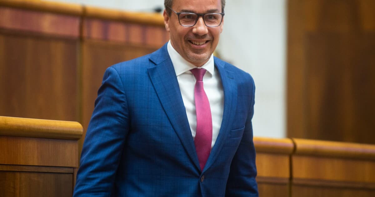 Pracovníci v sociálnych službách dostanú jednorázový príspevok až 1300 eur