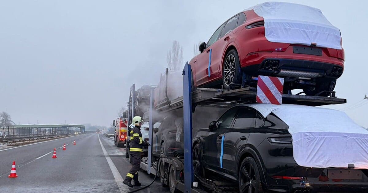 Požiar vozidla obmedzil dopravu na diaľnici D2