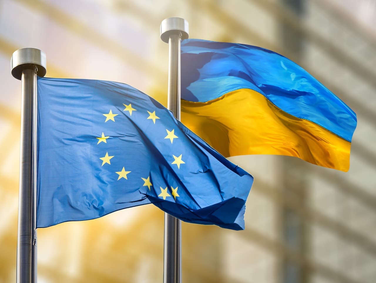 EÚ schválila pôžičku pre Ukrajinu: 90 miliárd eur na obranu a obnovu