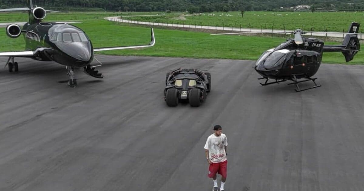 Neymarov extravagantný svet: Batmobil a Batcopter za 60 miliónov eur
