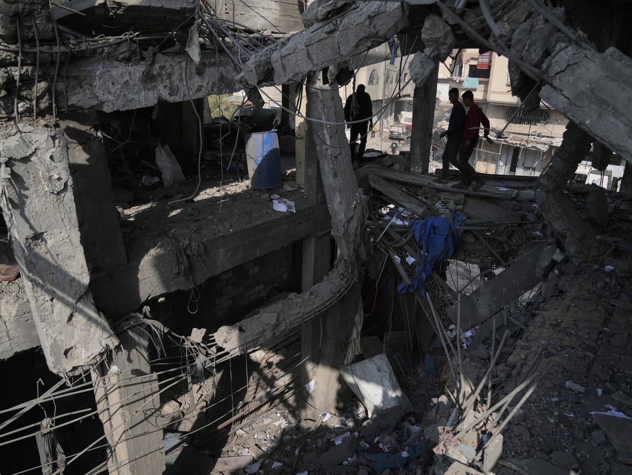 Izraelské nálety v Pásme Gazy si vyžiadali 21 obetí