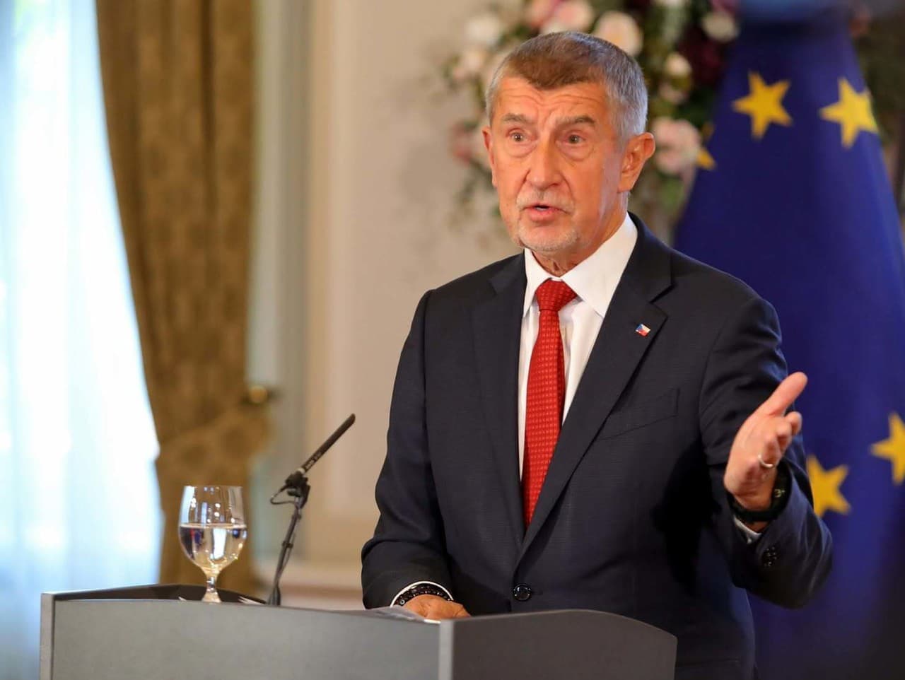 Andrej Babiš opäť predsedu hnutia ANO