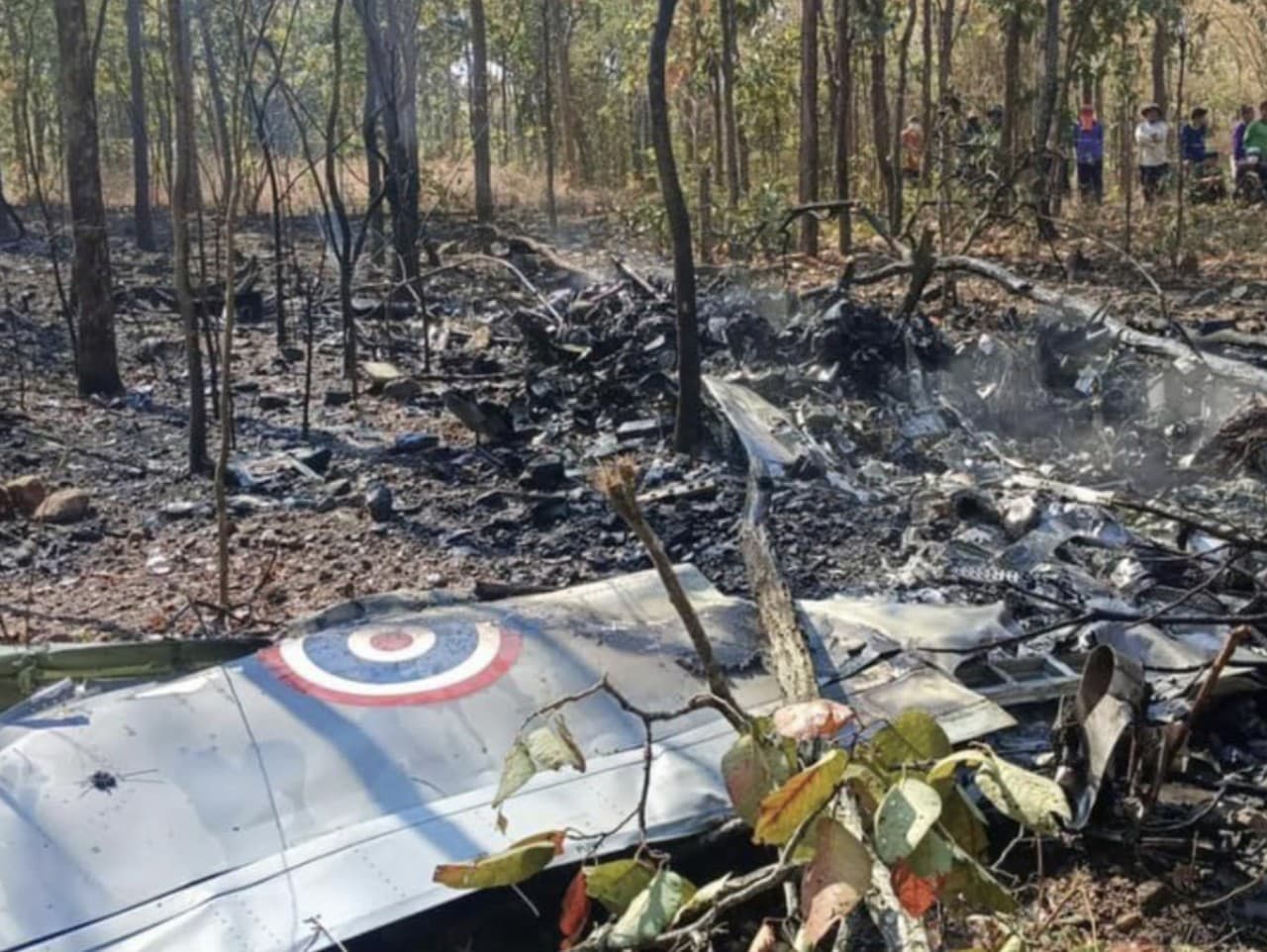 Tragédia v Thajsku: Vojenské lietadlo sa zrútilo, obaja piloti zahynuli