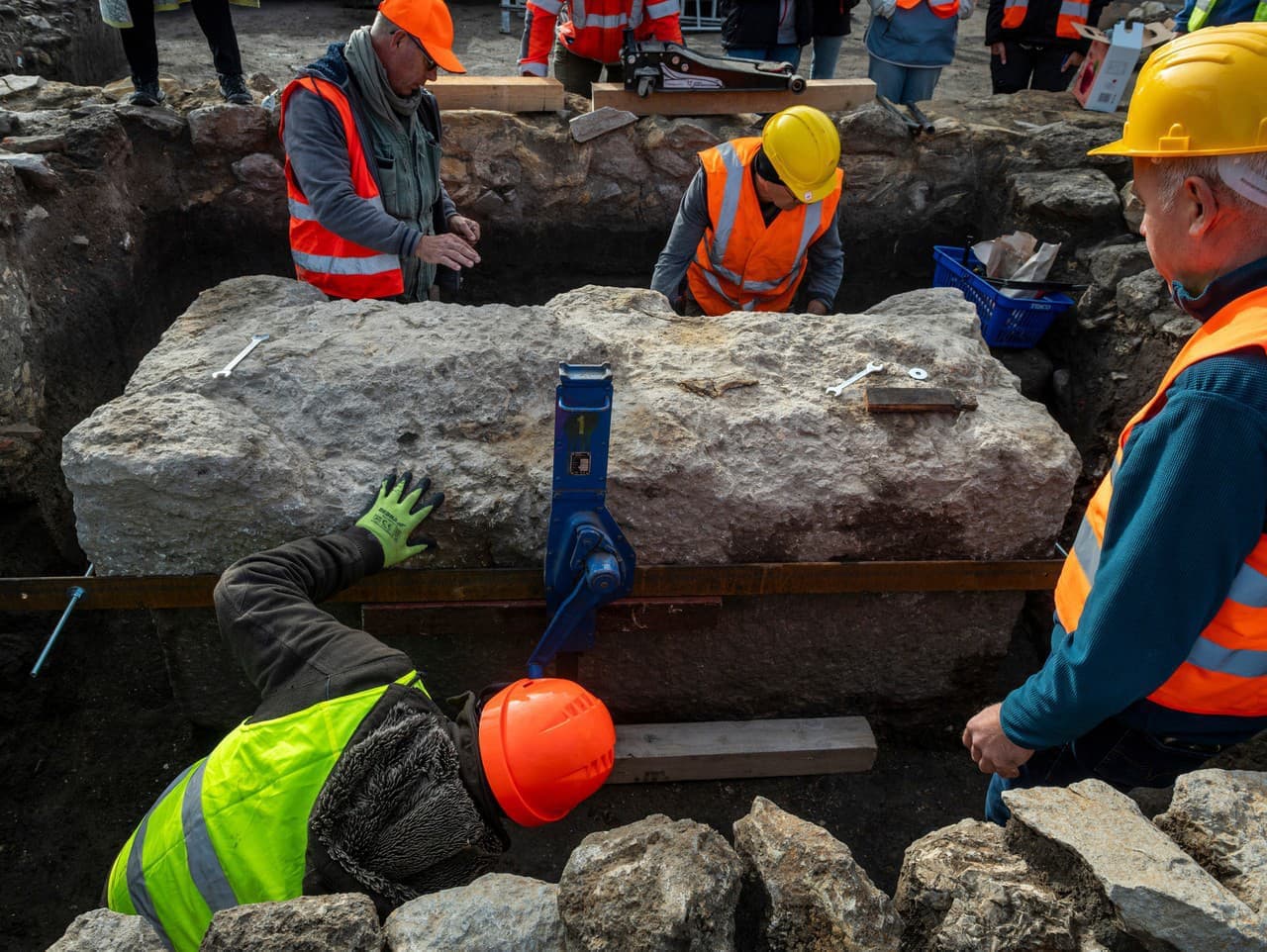 Objavenie rímskeho sarkofágu v Budapešti: Okno do antického sveta