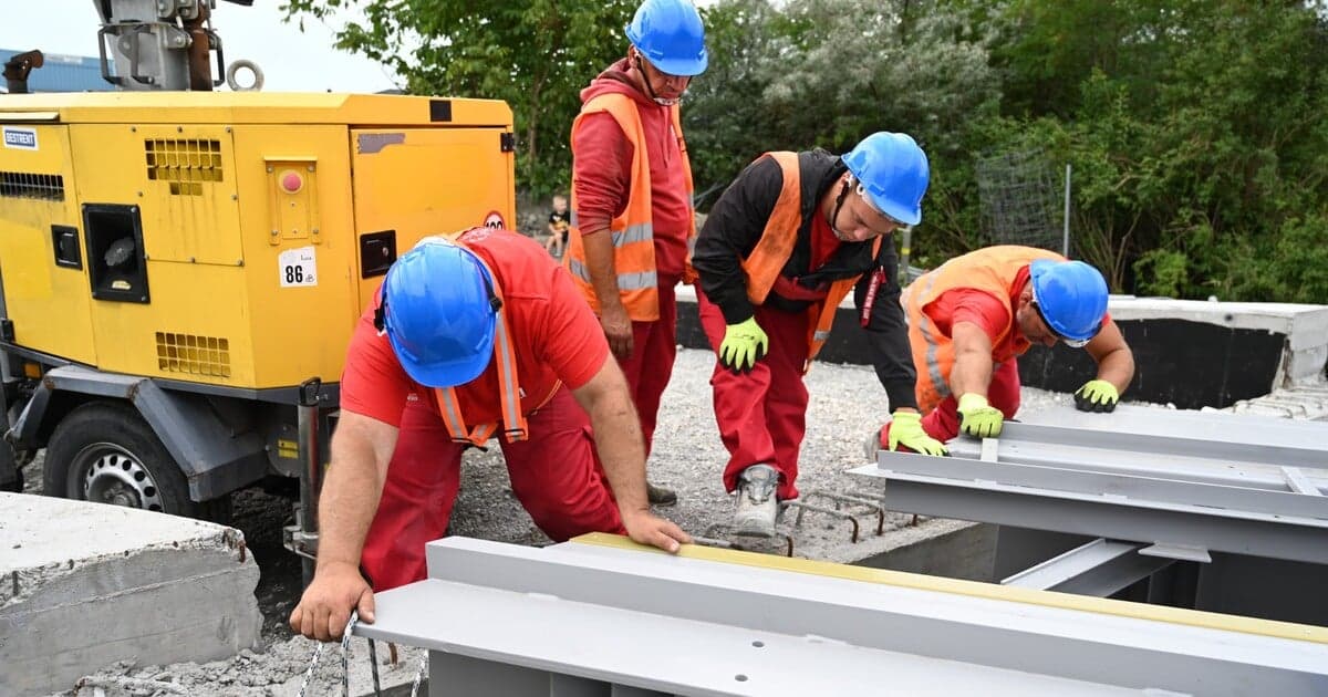 Odbory a výpovede: Zamestnávateľ musí prerokovať každú výpoveď