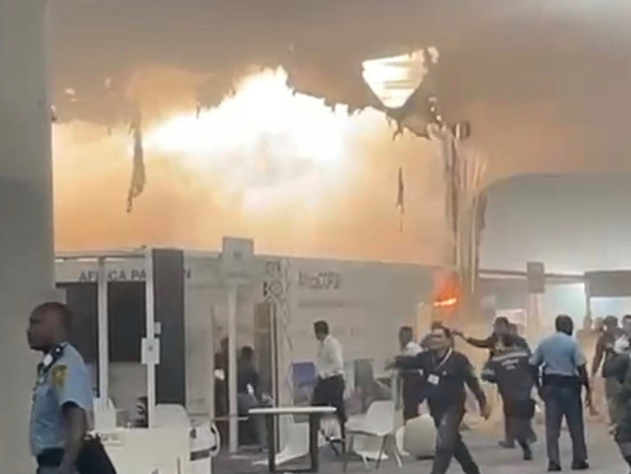 Požiar na konferencii COP30 v Brazílii: Evakuácia a zrušené podujatia