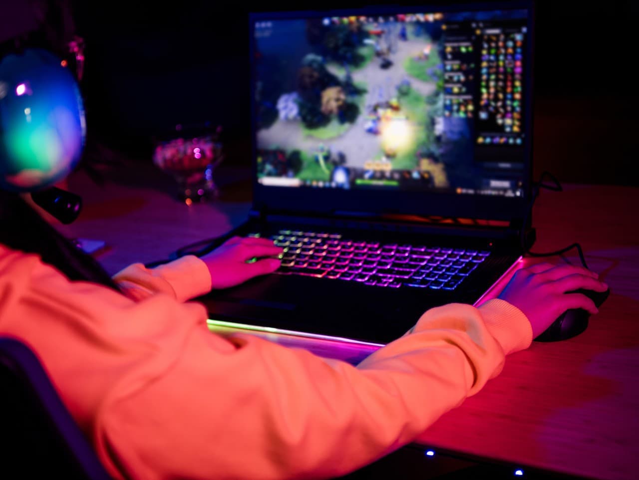 Hranie hier nad 10 hodín týždenne ohrozuje zdravie mladých