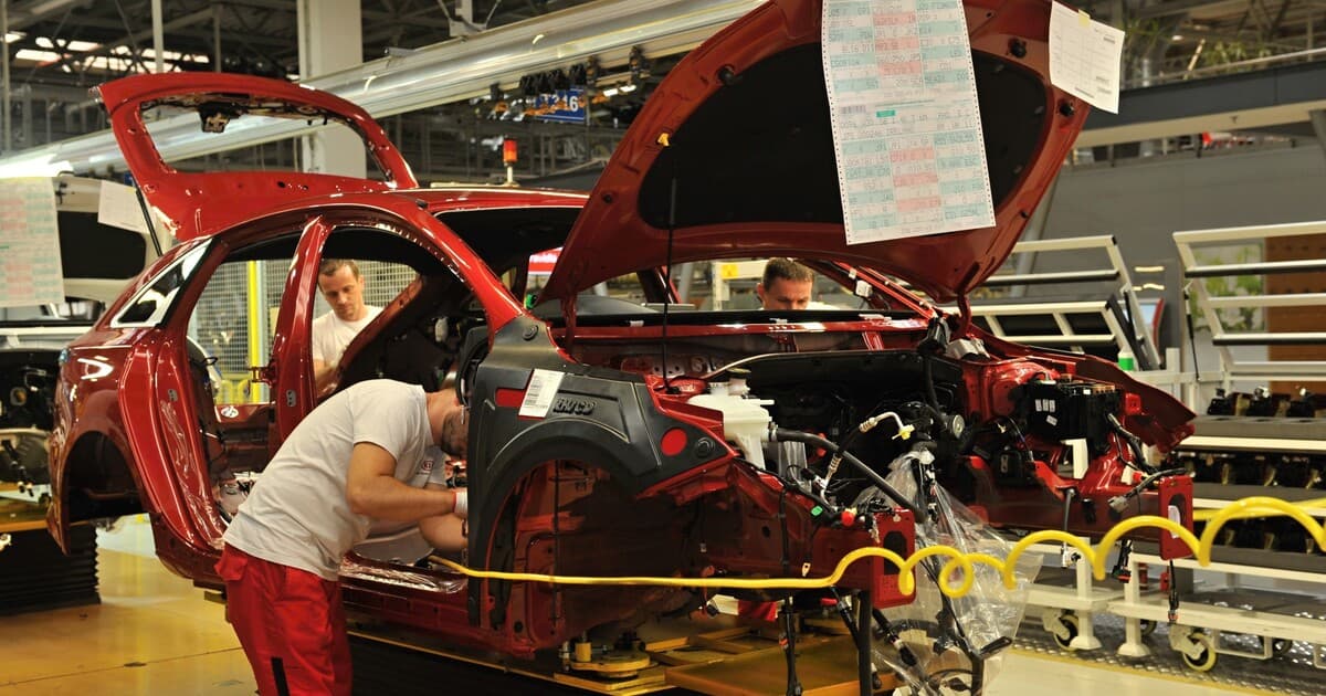 Minimálna mzda v roku 2026: Zvýšenie a jeho dopady na príplatky