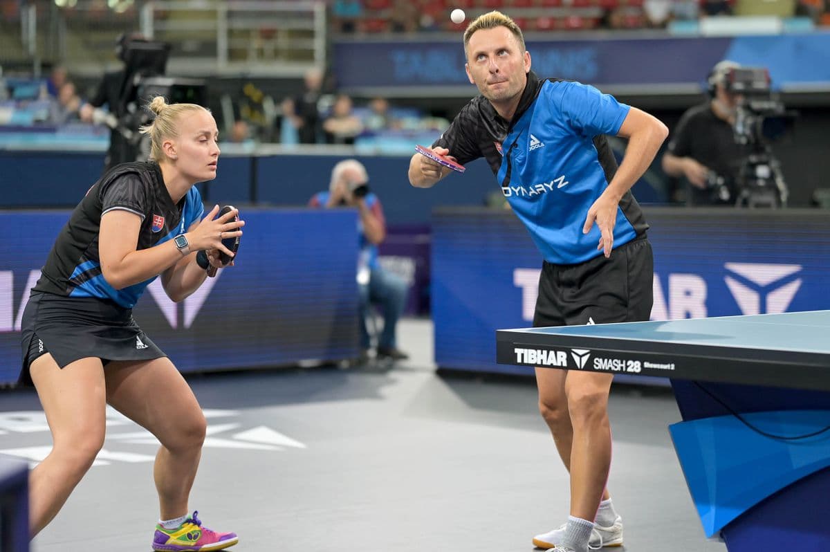 Slovenskí stolní tenisti oslavujú úspech v Gdansku
