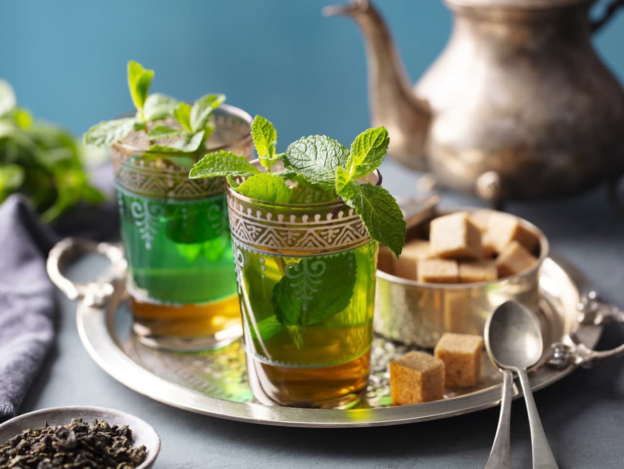 Mätový čaj: Tajomstvo kvalitného spánku a úľavy od bolesti