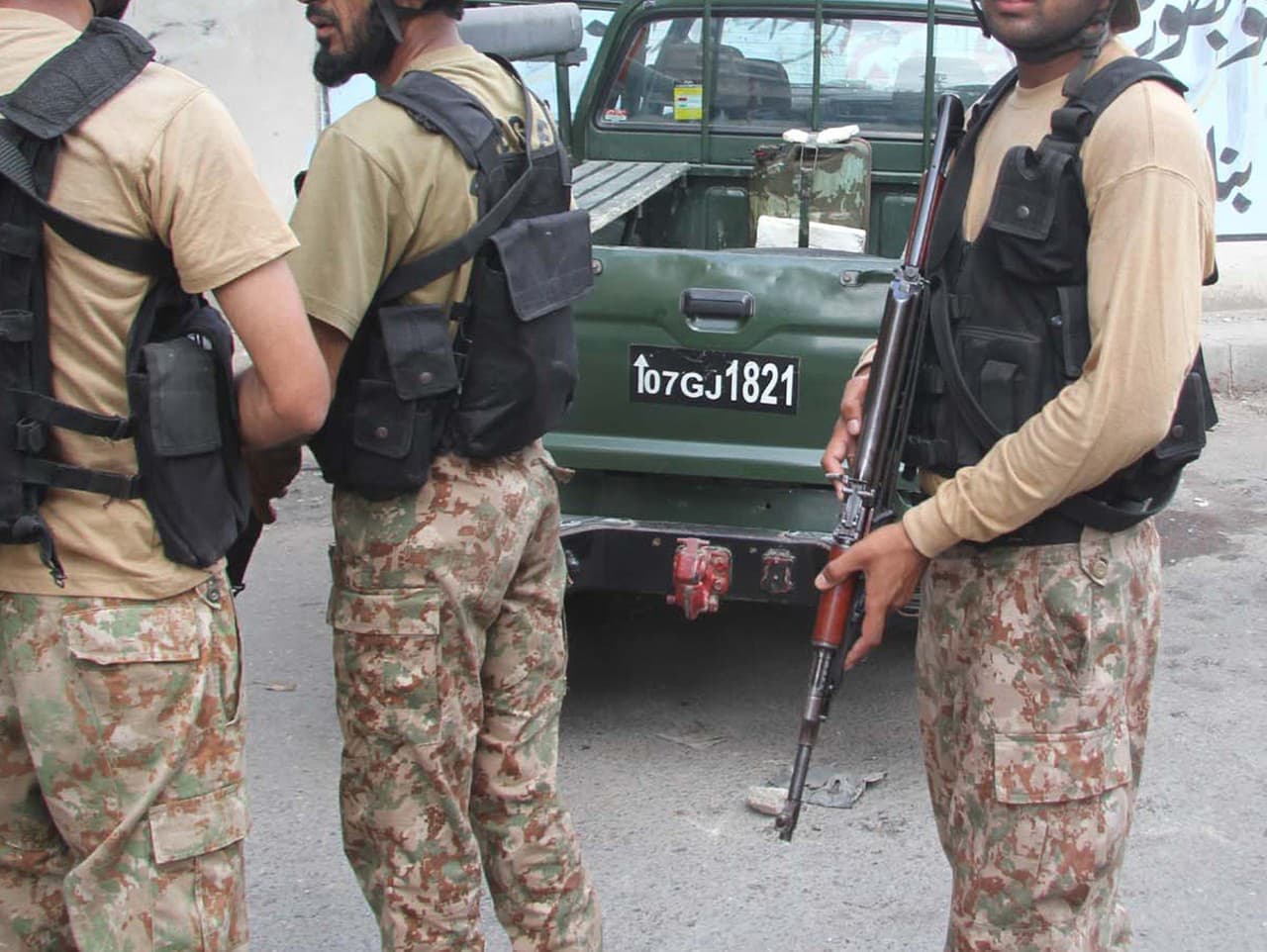 Krvavé útoky v Pakistane: Počet obetí presiahol 250