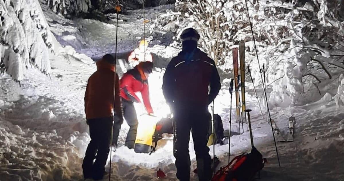 Slovenského turistu našli pod lavínou, platí vysoké lavínové nebezpečenstvo