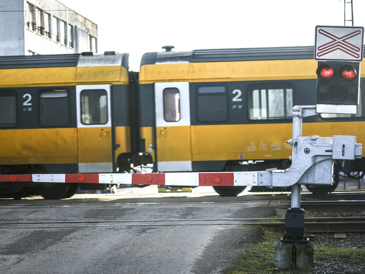 Bratislavu čakajú uzávery: Železničné priecestia budú zatvorené cez víkend