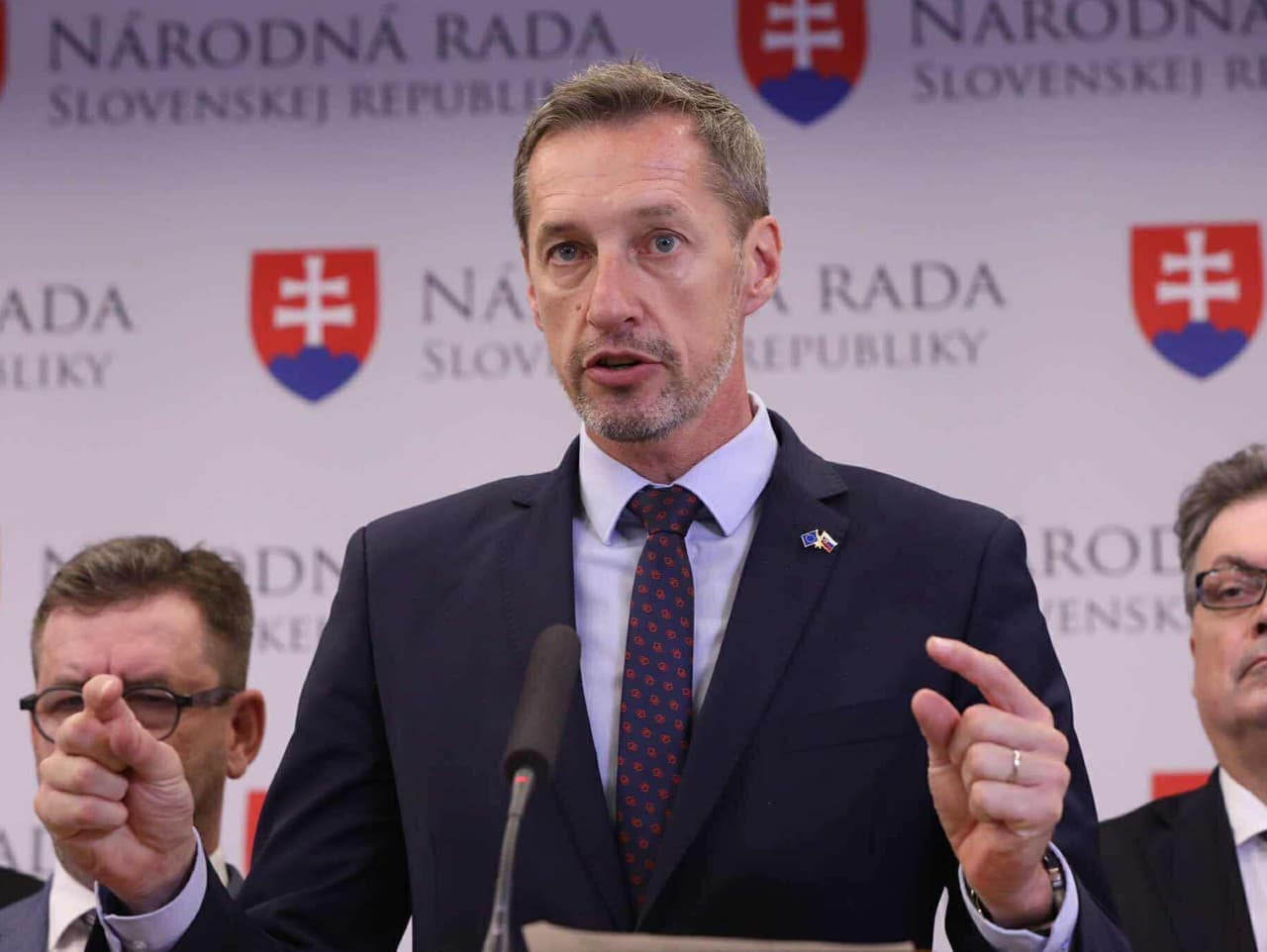 Majerský kritizuje navrhované zmeny rokovacieho poriadku NR SR