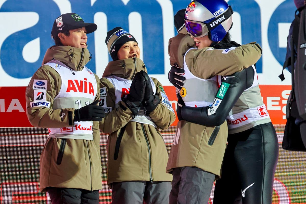 Japonci dominovali na úvodnom podujatí Svetového pohára v Lillehammeri